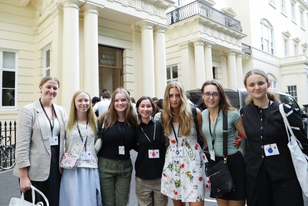 TheRoyalSociety 1